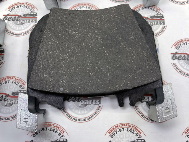 Тормозные колодки Mercedes 0004200904