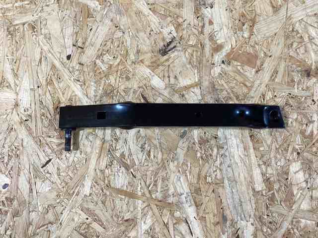 Распорка передних стоек подвески правая VAG 95B805528 цена, от 85.62 USD