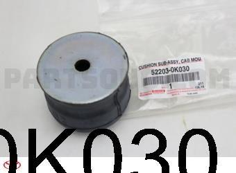 522030K030 Toyota coxim de chassi (de fixação de carroçaria)