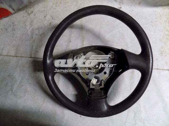 Рулевое колесо на Toyota Corolla E12