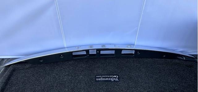 103537000E Tesla 