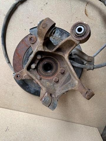 Цапфа поворотная правая Subaru 28411SG001 цена, от 25.54 USD