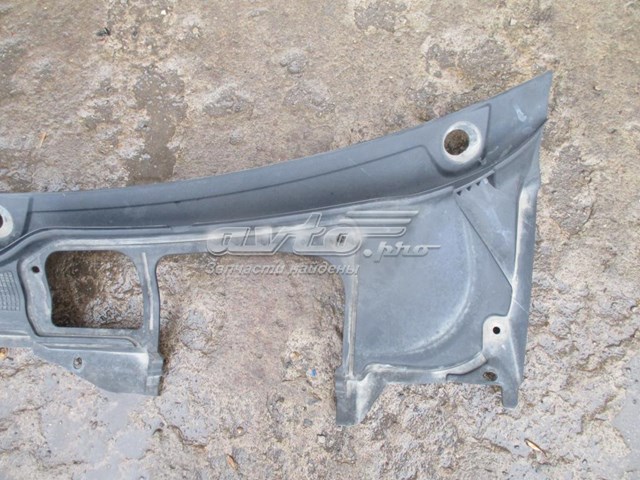 Водосток лобового стекла, жабо LR027199 Land Rover