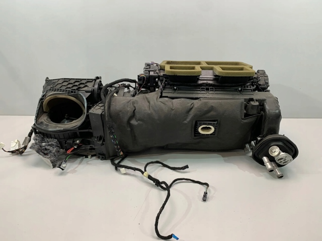 Купить 64119325141 BMW 