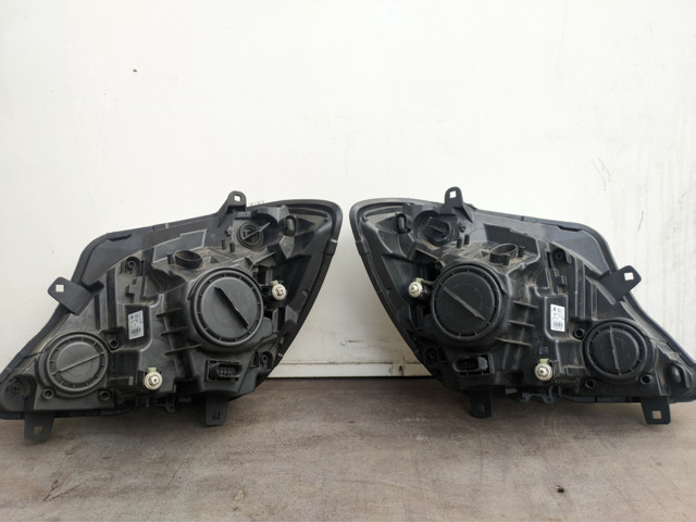 Правая блок фара Mercedes A9068200661 цена, от 101.37 USD