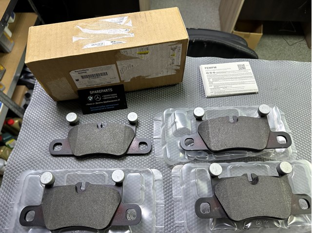 9J1698451L Porsche Колодки тормозные дисковые комплект