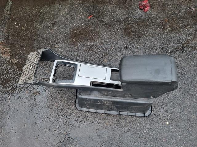 Консоль панели управления центральная VAG 561863241G82V