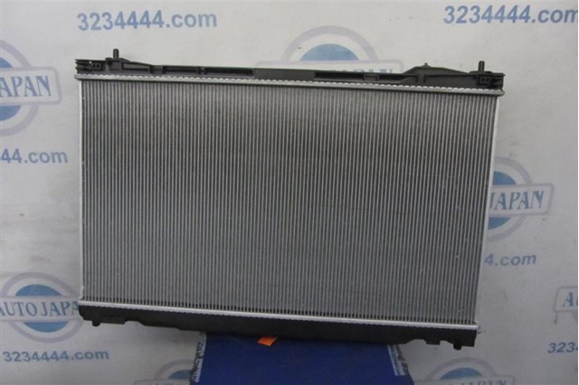 1640031870 Toyota Радиатор основной