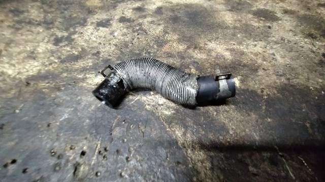 Трубка (шланг) подачи масла к турбине Nissan/Infiniti 15198AD200 цена, от 15.03 USD