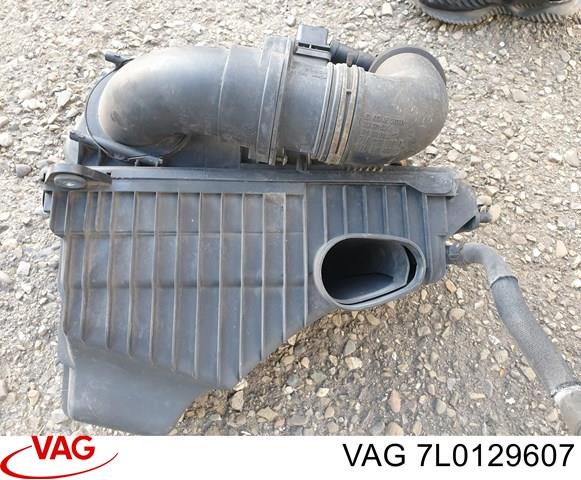 Корпус воздушного фильтра 7L6129607AE VAG