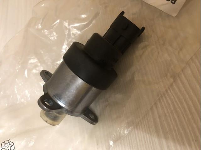 Клапан регулировки давления топлива Bosch 0928400744
