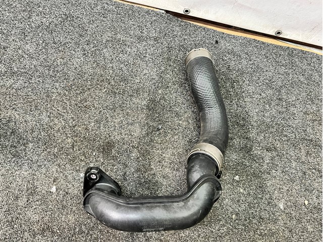 SH0113331 Mazda Патрубок интеркуллера