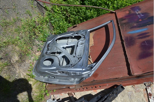 Porta dianteira esquerda Suzuki Vitara  LY