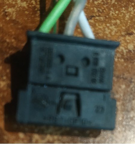 6909052 BMW 