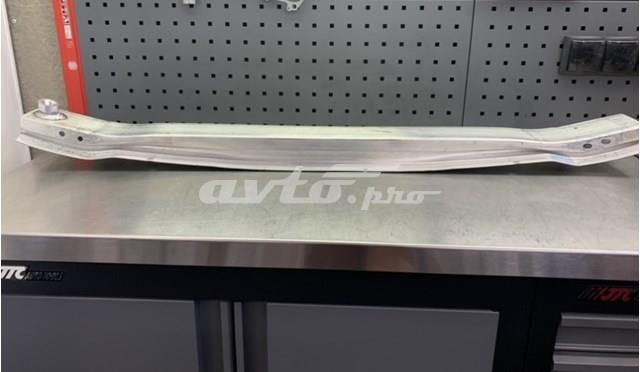 8R0807113D VAG Балка бампера переднего