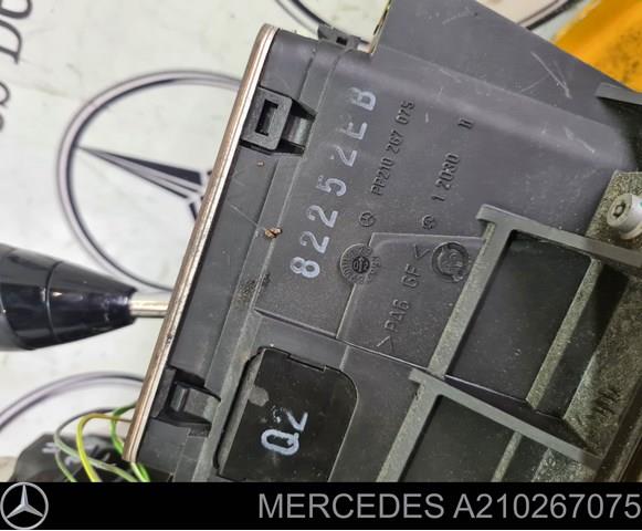  A210267075 Mercedes