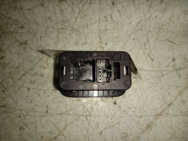 CPLA10E998AA Land Rover Кнопка привода замка крышки багажника (двери 3/5-й (ляды)