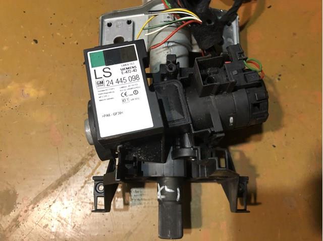 Замок зажигания на Opel Zafira A F75