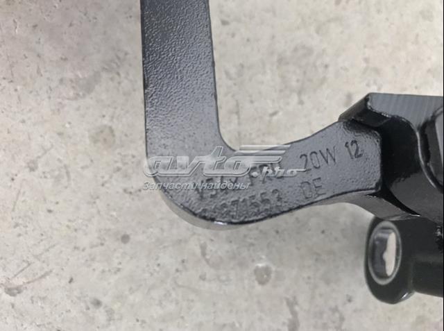 Купить 31424592 Volvo Петля передней двери правая