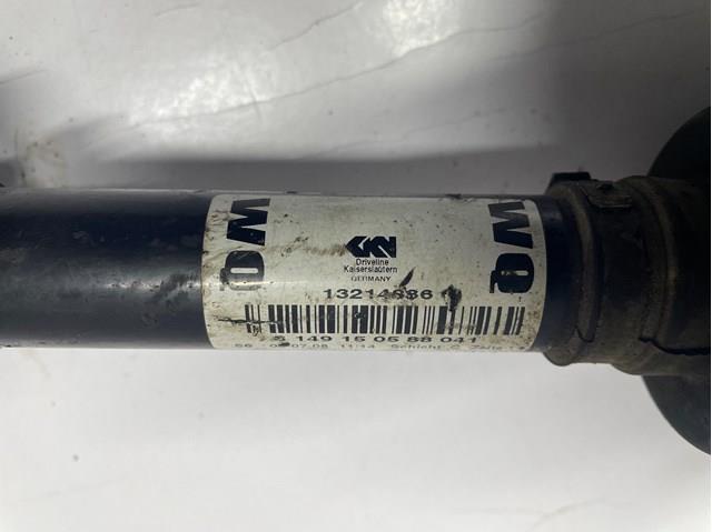 Левая полуось 13214836 General Motors