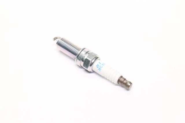 Свеча NGK DILKR7C11