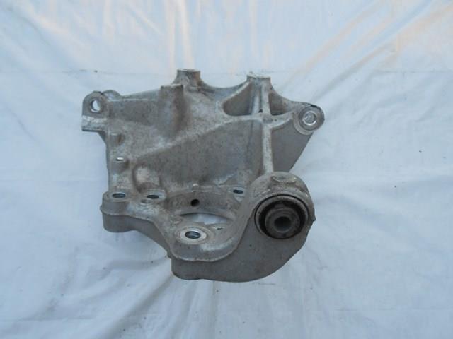 32246249 Volvo Цапфа левая