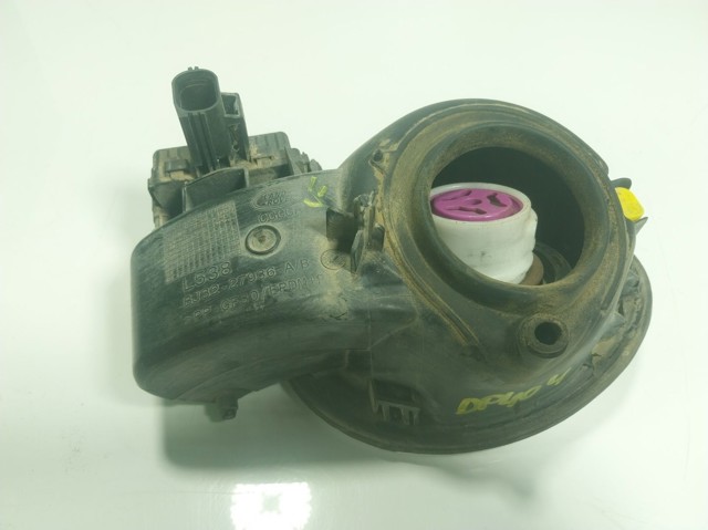 Купить LR025079 Land Rover Лючок б/бака