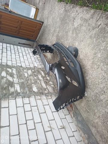 Передний бампер DD2F50031CBB Mazda