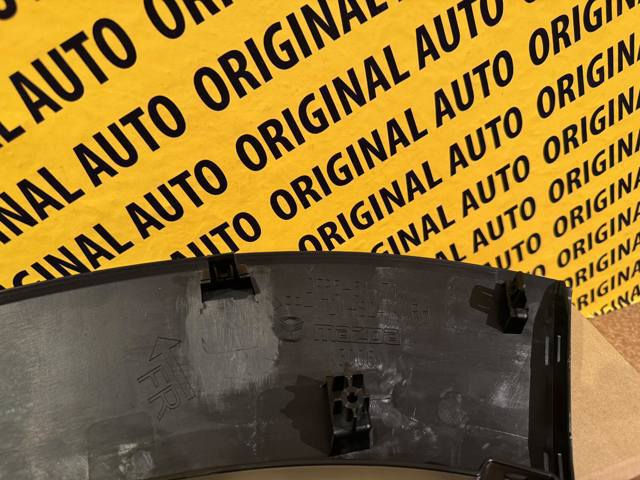 DFR551W71D Mazda Передний правый клык бампера