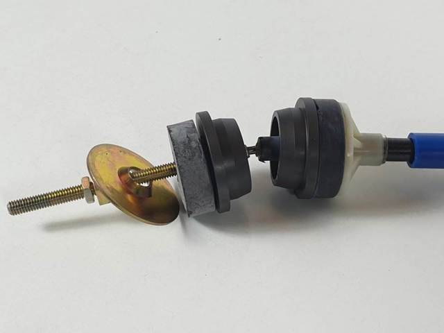E074322 Peugeot/Citroen Трос сцепления