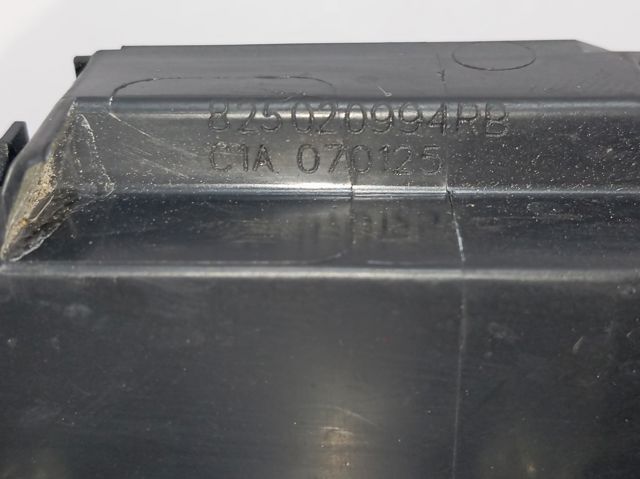 Замок задней правой двери  Renault (RVI) 825020994R