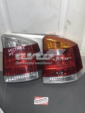 Задний фонарь 13130644 General Motors