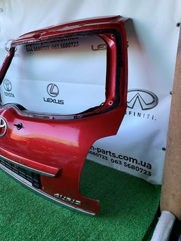Задняя дверь на Toyota Auris JPP E15