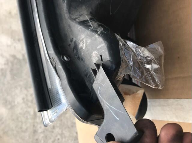 Правая блок фара Toyota 811100E380 цена, от 112.99 USD