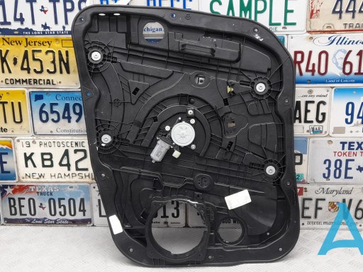 Стеклоподъемник передней правой двери 82481C6000 Hyundai/Kia