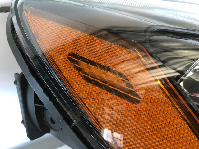Купить ZFD11102ER Signeda Фара основная правая