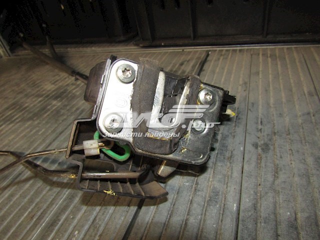 Замок передней левой двери Hyundai/Kia 813104L010