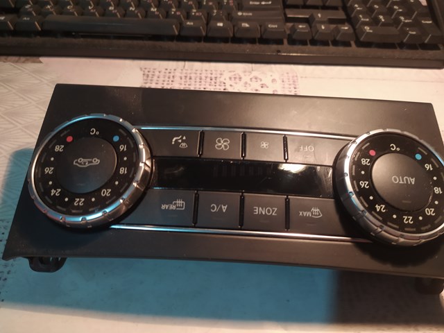 2049005805 MERCEDES Unidad de control aire acondicionado original y equivalente