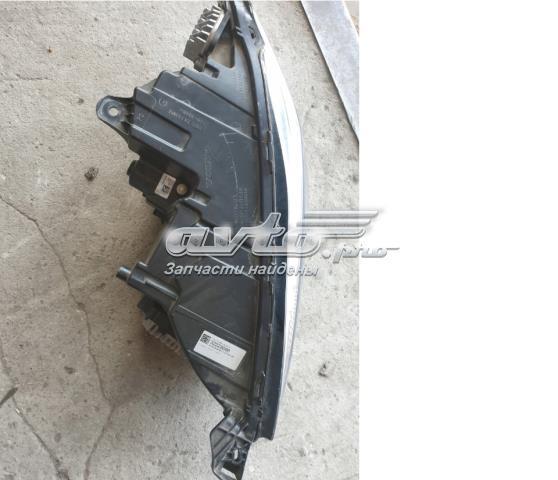 Левая фара 32228686 Volvo