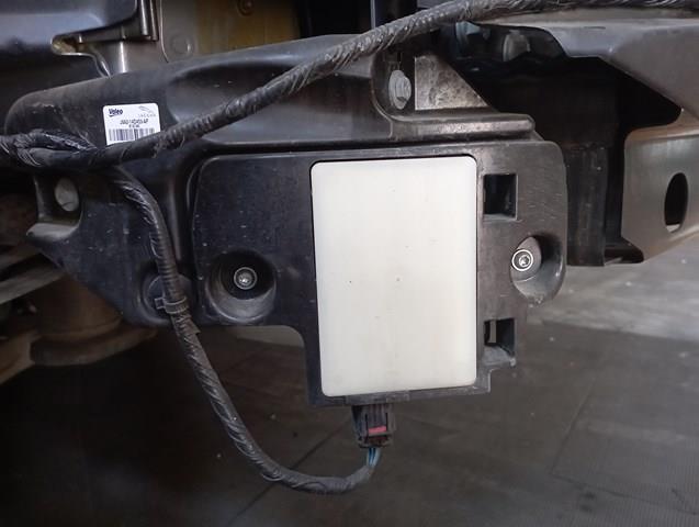  Land Rover LR110725