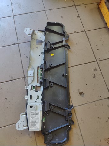 8651013 Volvo 
