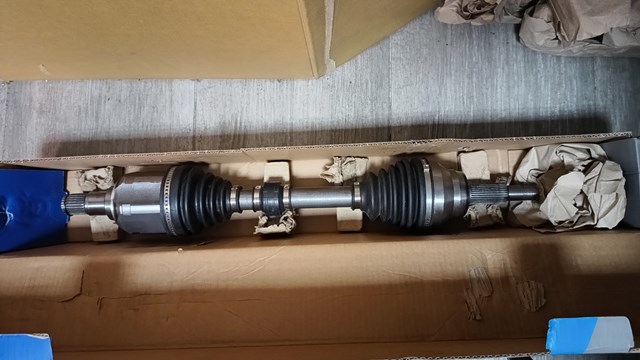 43420F6031 Toyota Полуось передняя левая