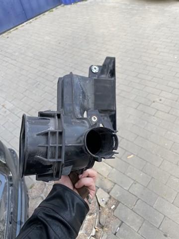 Воздухозаборник воздушного фильтра Mazda PE0113200 цена, от 225.23 USD