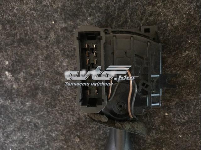 Правый подрулевой переключатель 5001834436 Renault (RVI)