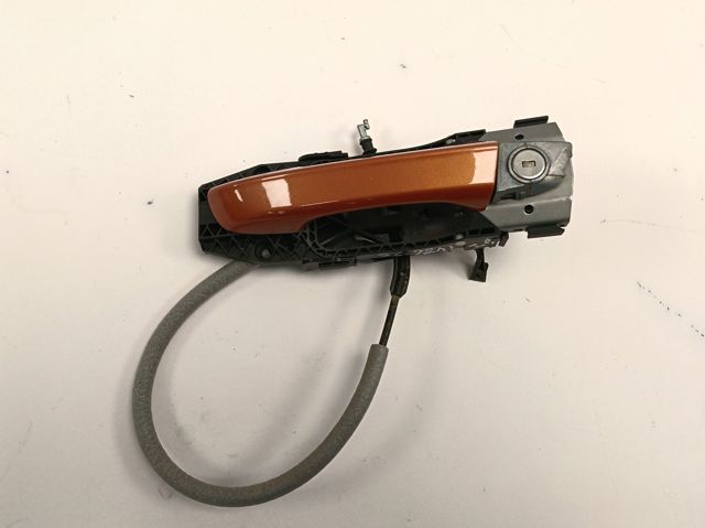 Ручка левой задней двери наружная VAG 2G0837205G цена, от 44.34 USD