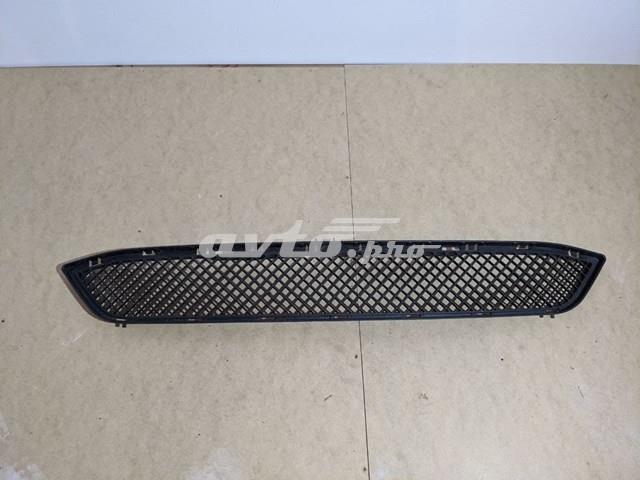 Решетка переднего бампера, центральная BMW 51117303752 цена, от 28.23 USD