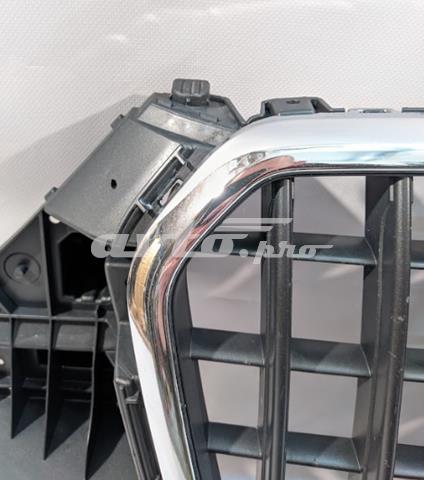 Решетка радиатора 8U0853653H VAG