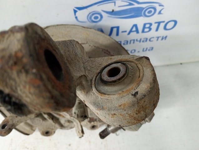 Кулак поворотный правый ALP ALP4230405100