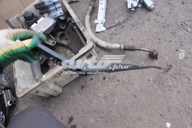 Купить Поводок стеклоочистителя Хендай солярис I SBR11