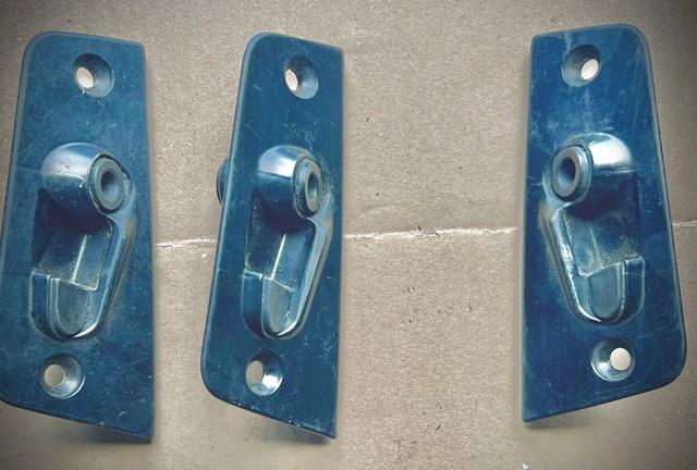 Asegurador puerta corrediza, en carrocería, inferior 7H0843639F VAG